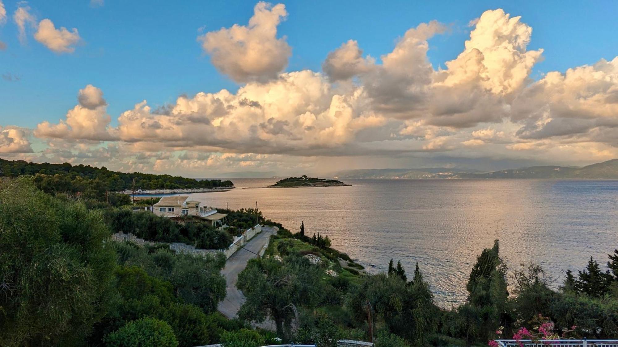 Villa Avgerini Paxos Gaios Bagian luar foto