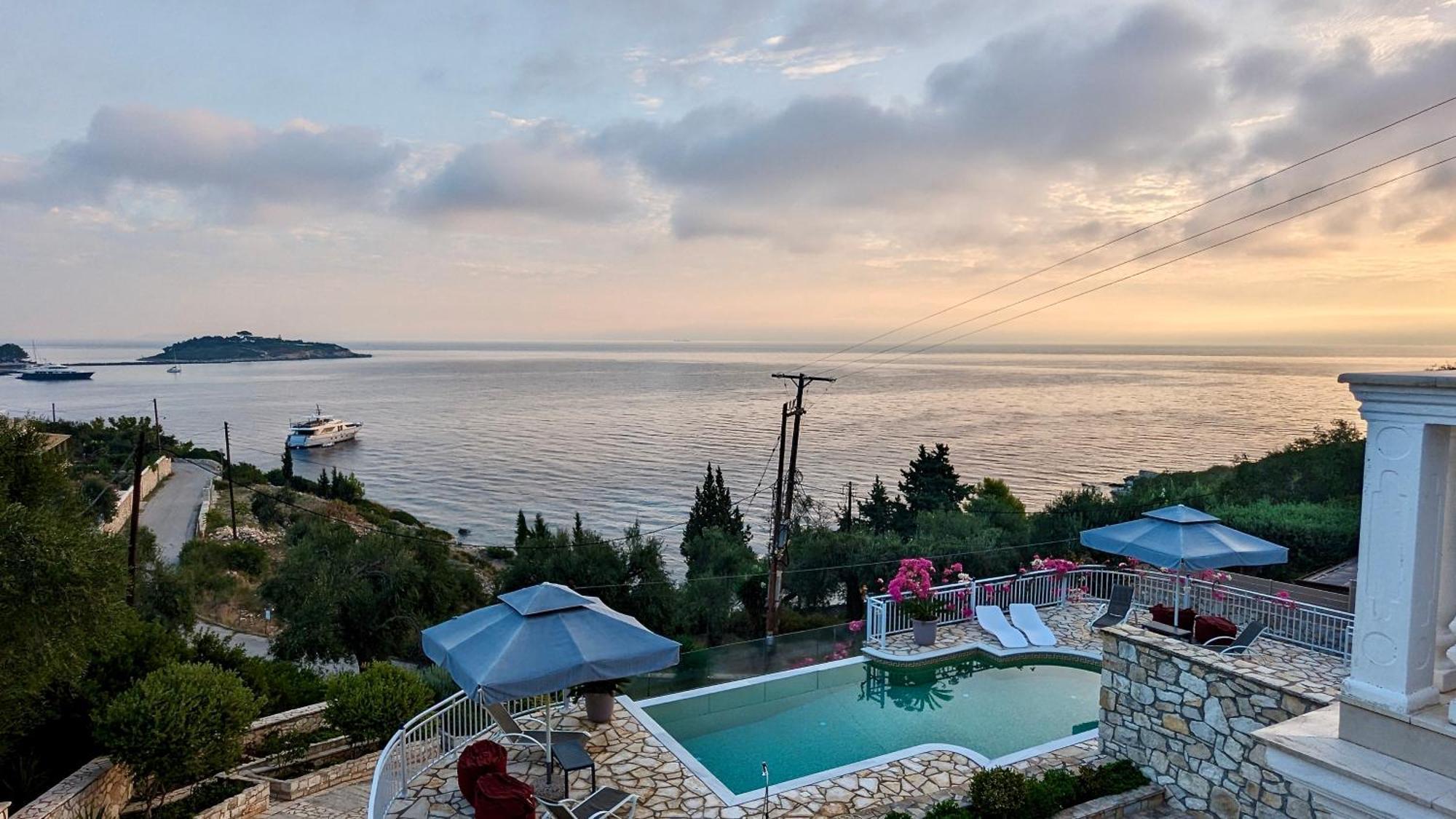 Villa Avgerini Paxos Gaios Bagian luar foto