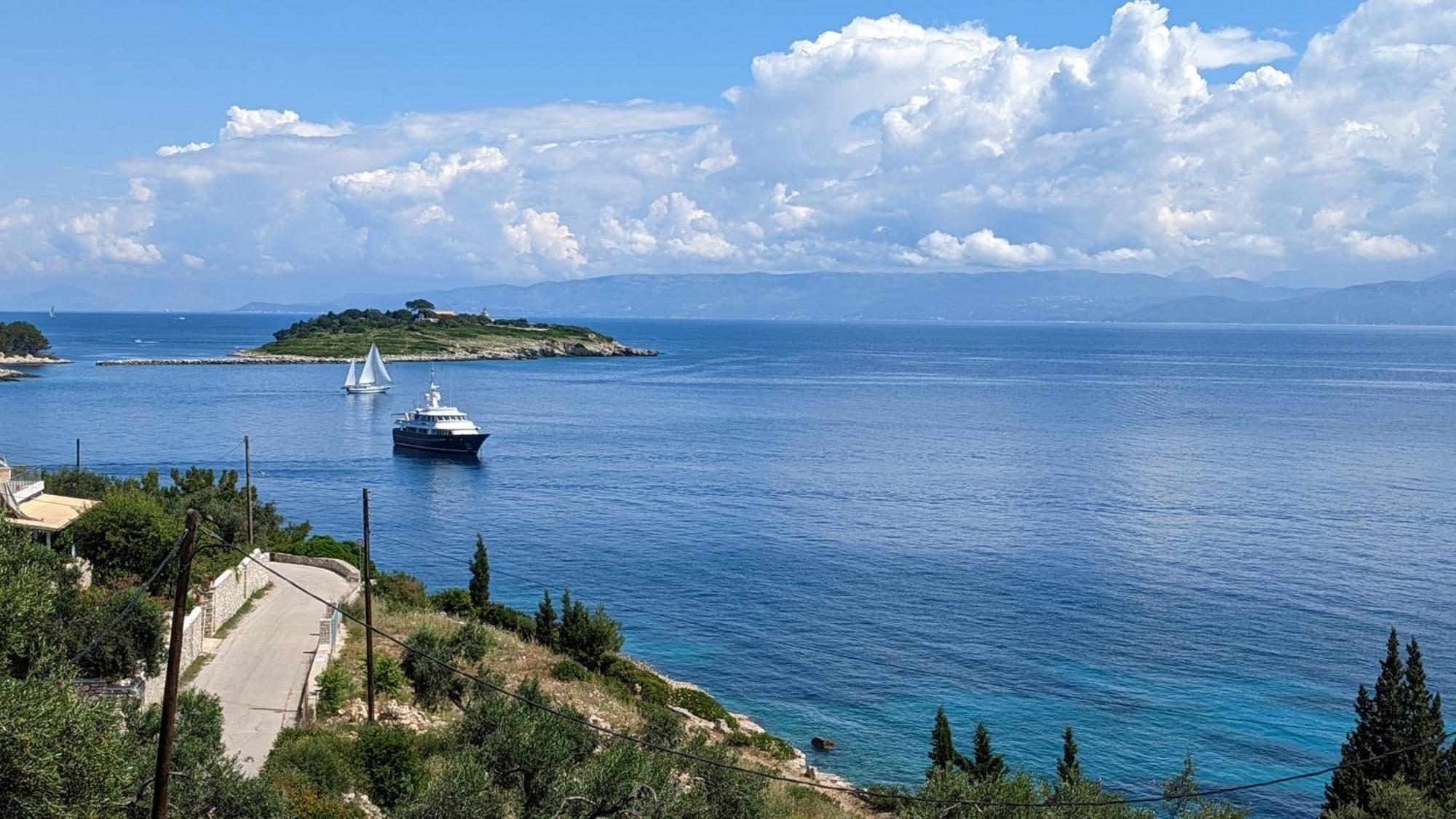 Villa Avgerini Paxos Gaios Bagian luar foto