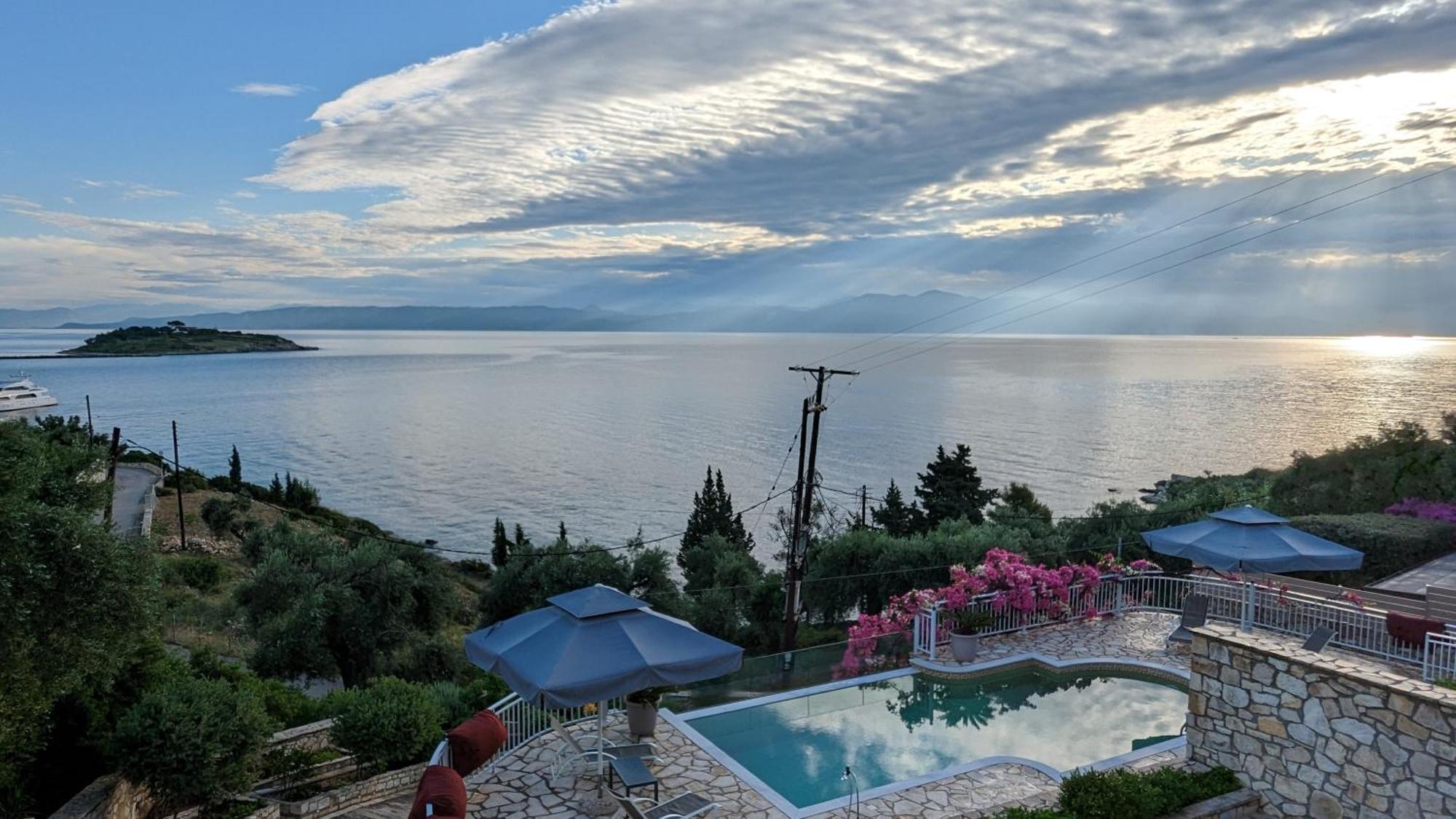 Villa Avgerini Paxos Gaios Ruang foto